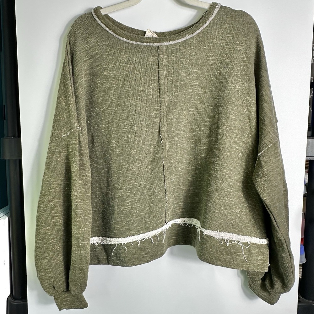 Peach Love Olive Green Cropped Sweatshirt Raw Hems Womens‎ Large Inverted Back